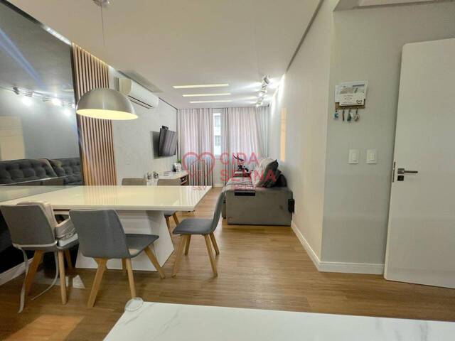 #1800 - Apartamento para Venda em Florianópolis - SC - 2