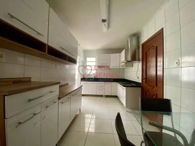 #1932 - Apartamento para Venda em Florianópolis - SC