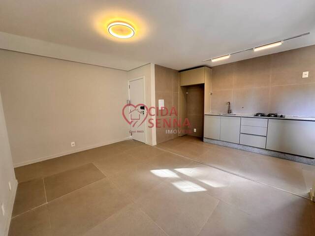 #2010 - Apartamento para Venda em Florianópolis - SC - 2